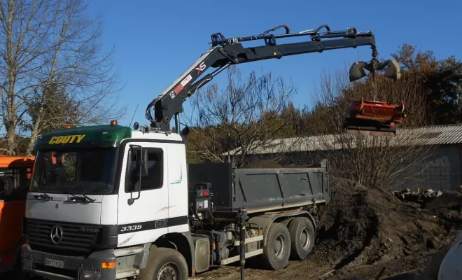 Camion 6x4 grue