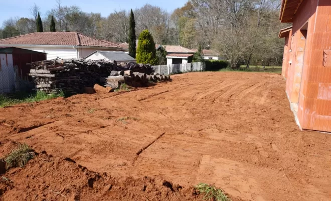 Etalement de terre en fin de chantier